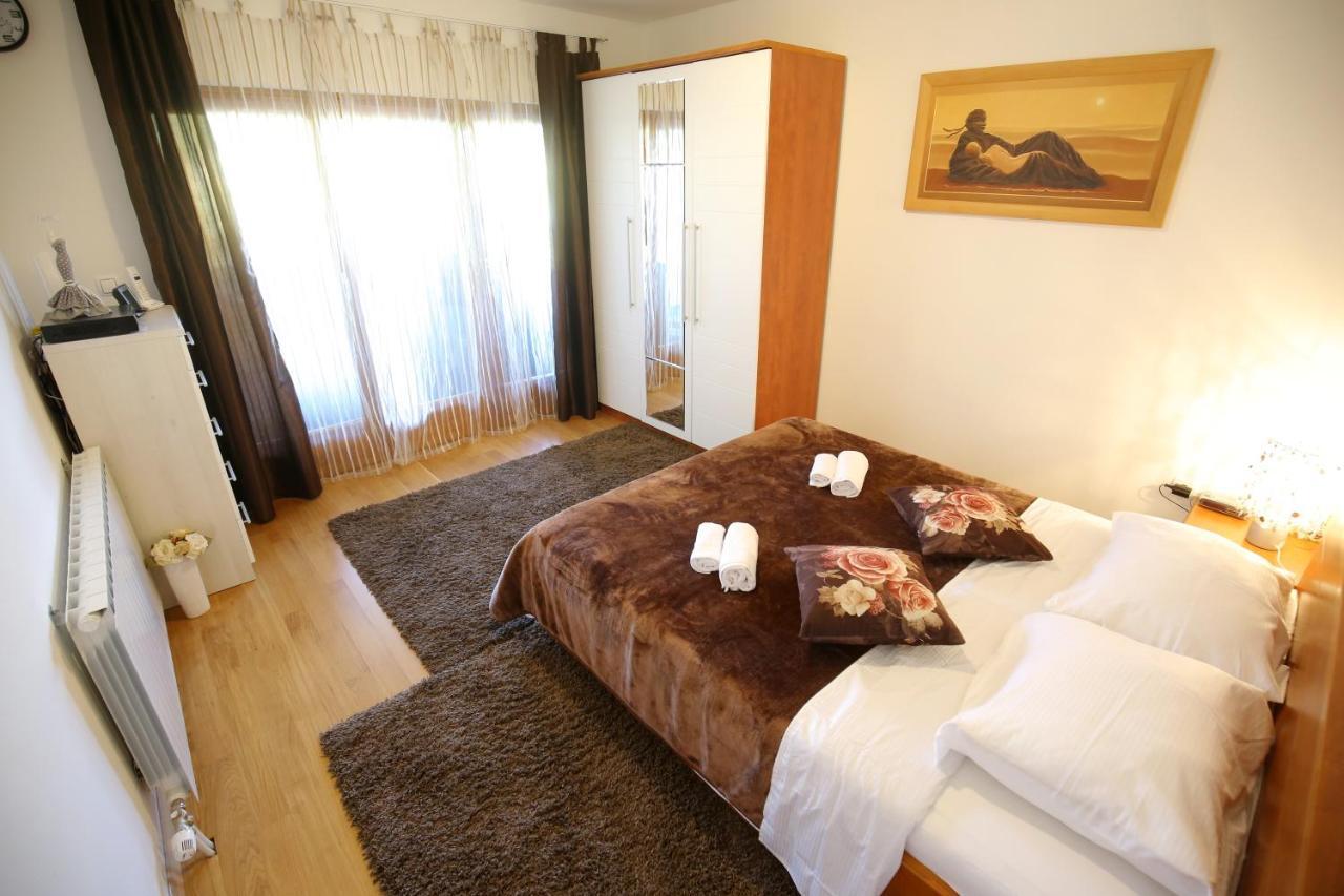 Holiday House Dolce Vita Sukosan Exterior photo